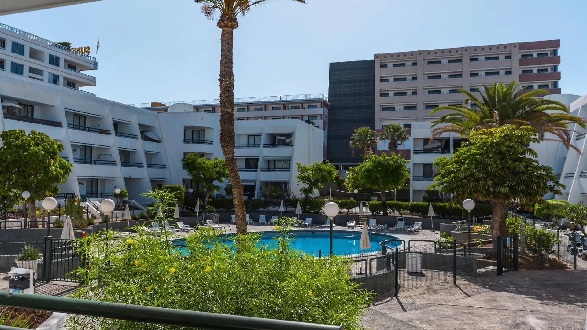 Go2Tenerife Apart'Jara Pool View & Beach At 5 Min Playa de las Américas